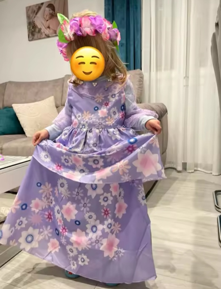 Dievčenské kostýmové šaty "Isabela"
