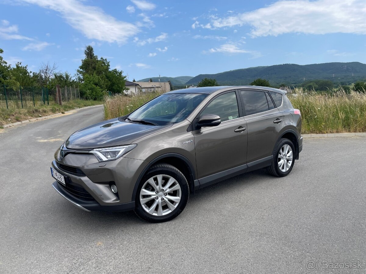 TOYOTA RAV4 HYBRID 4x4 Executive