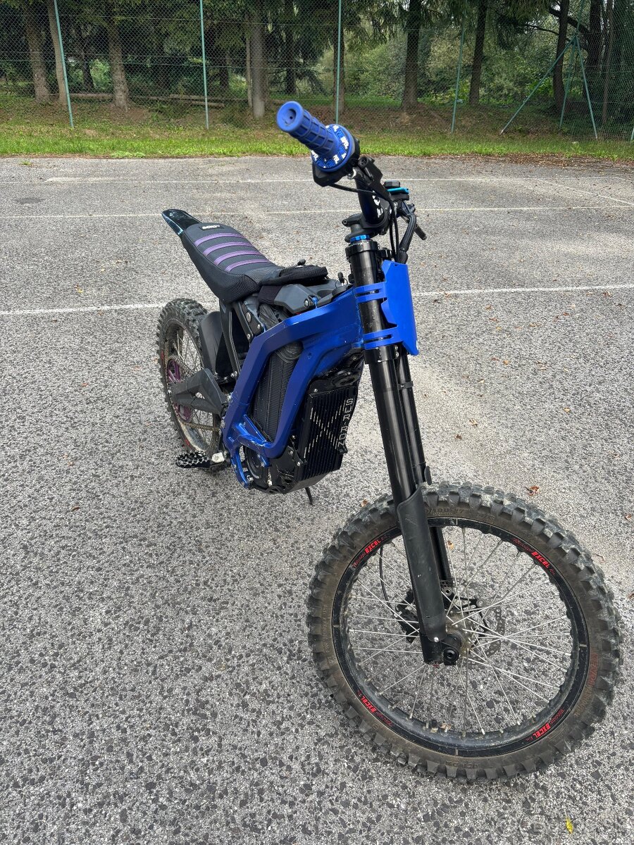 Elektro motorka sur-ron light bee x