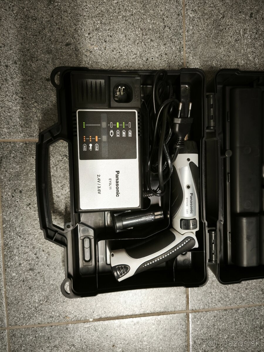 Aku skrutkovač Panasonic
