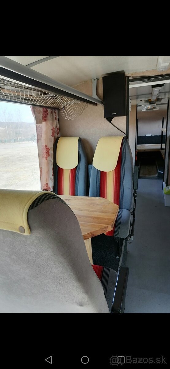 Obytná Karosa 734