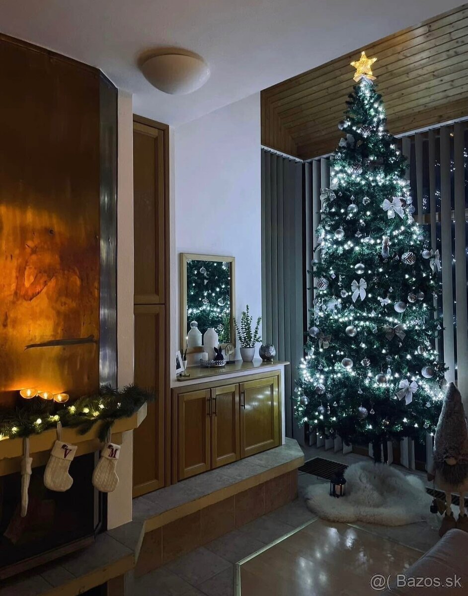 Vianočný stromček výška 3metre