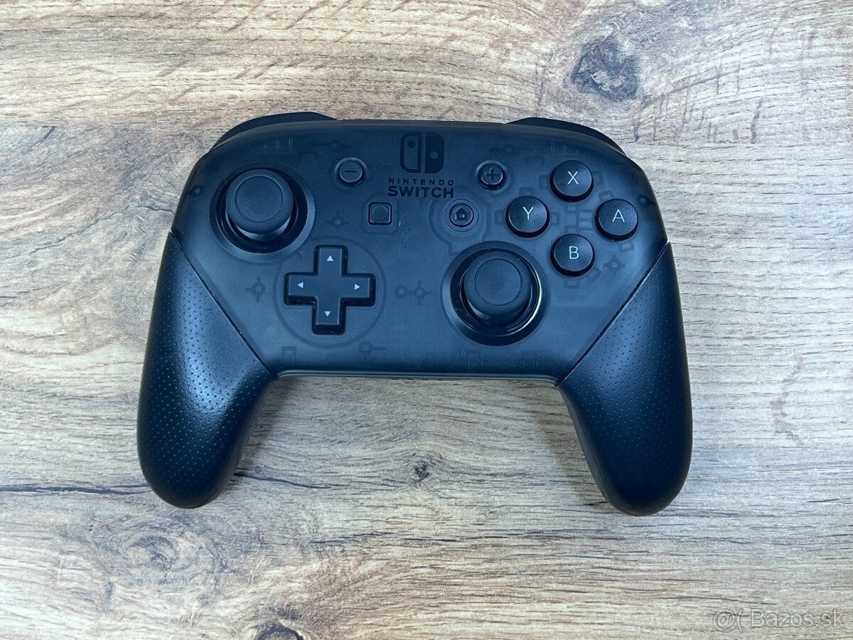Nintendo Switch Pro Controller