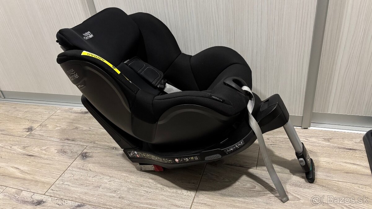 Autosedačka Britax Romer Dualfix M i-Size Isofix
