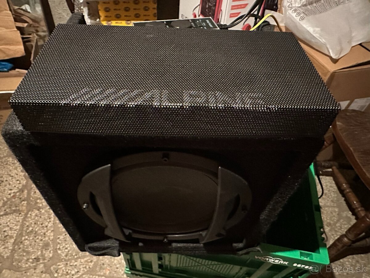 AKTÍVNY SUBWOFER ALPINE s ovládaním