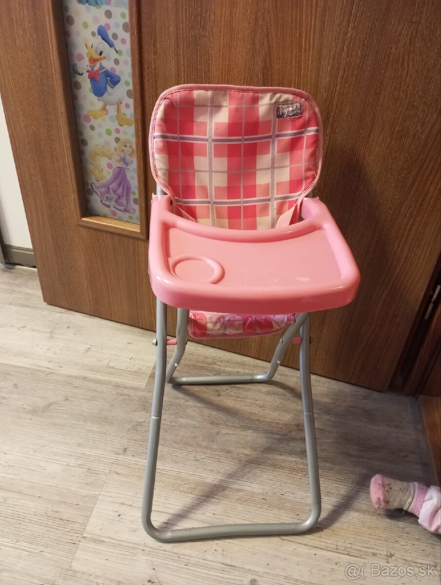 Stolička pre bábiky