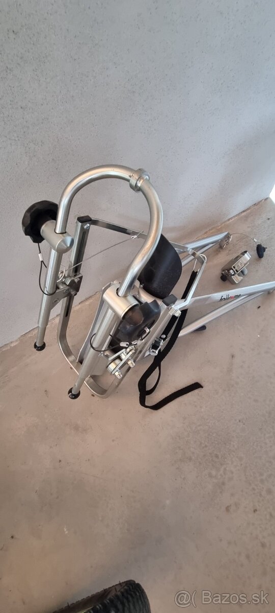 Zariadenie na pripevnenie dets.bicyklov