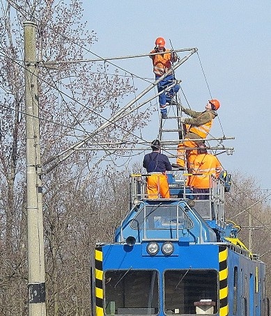 Hľadáme montérov trakčného vedenia pre prácu na východe