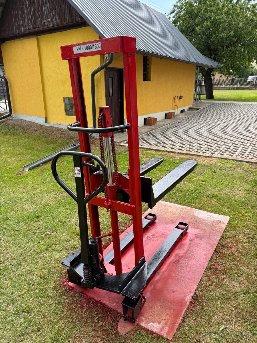 Paletovaci vozík 1000kg