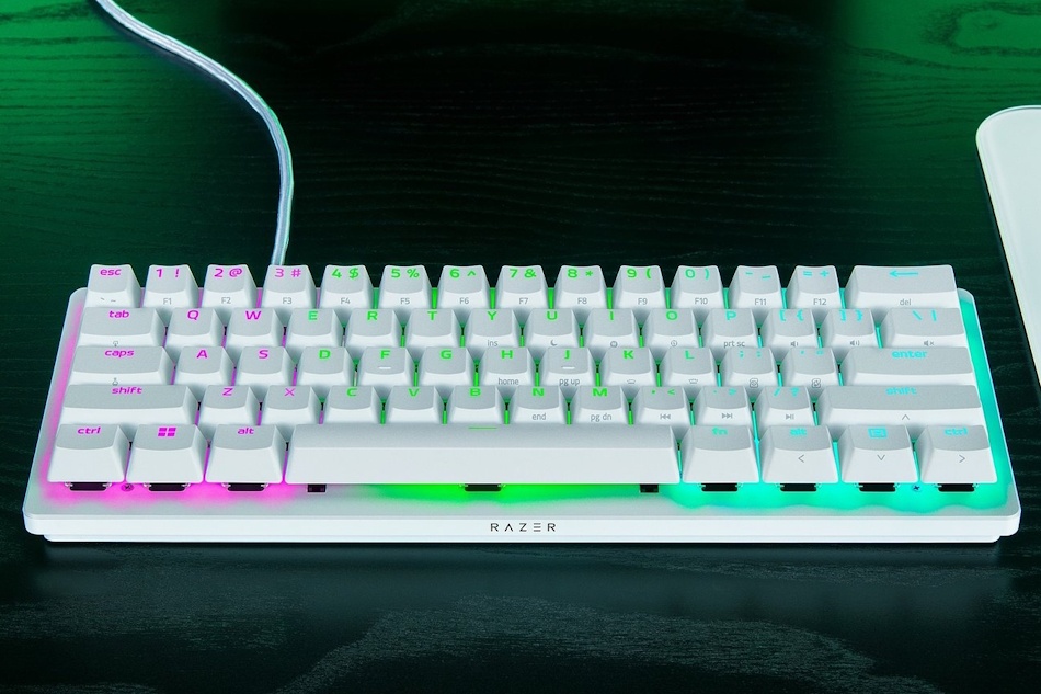 Razer Huntsman V3 Pro Mini White – Kompaktná herná klávesnic