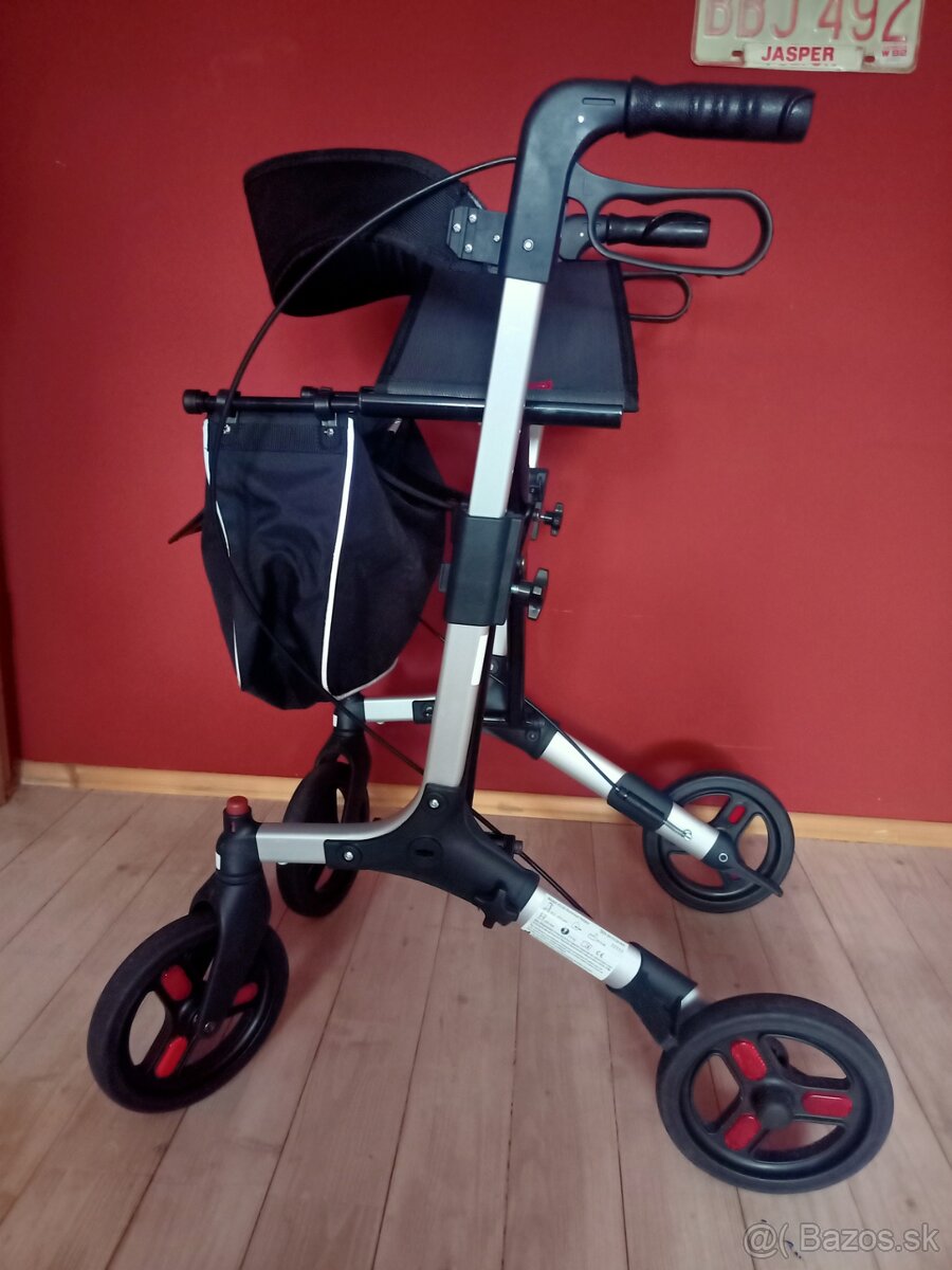 Chodítko pre seniorov-alu