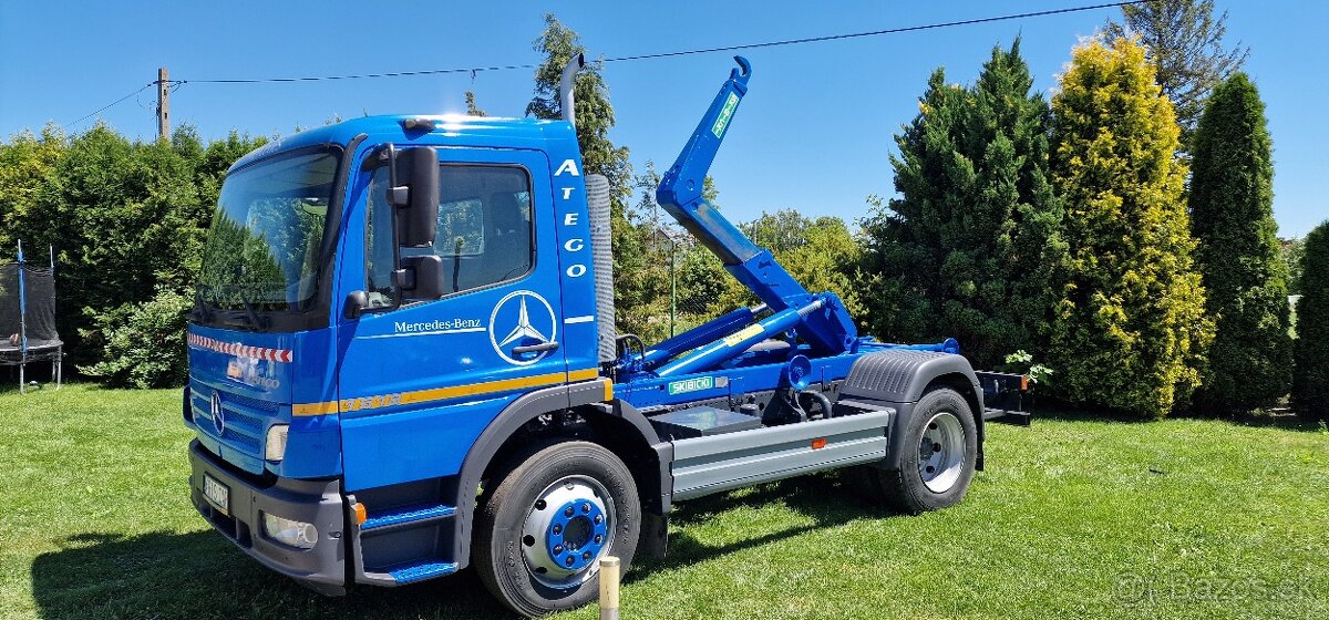 MERCEDES-BENZ ATEGO 1518 HÁKOVÝ NOSIČ KONTAJNEROV