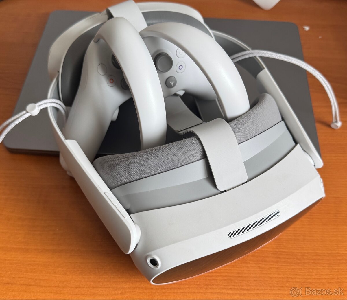 Pico 4 VR headset - virtuálna realita