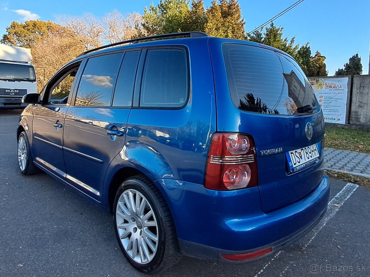 VW TOURAN