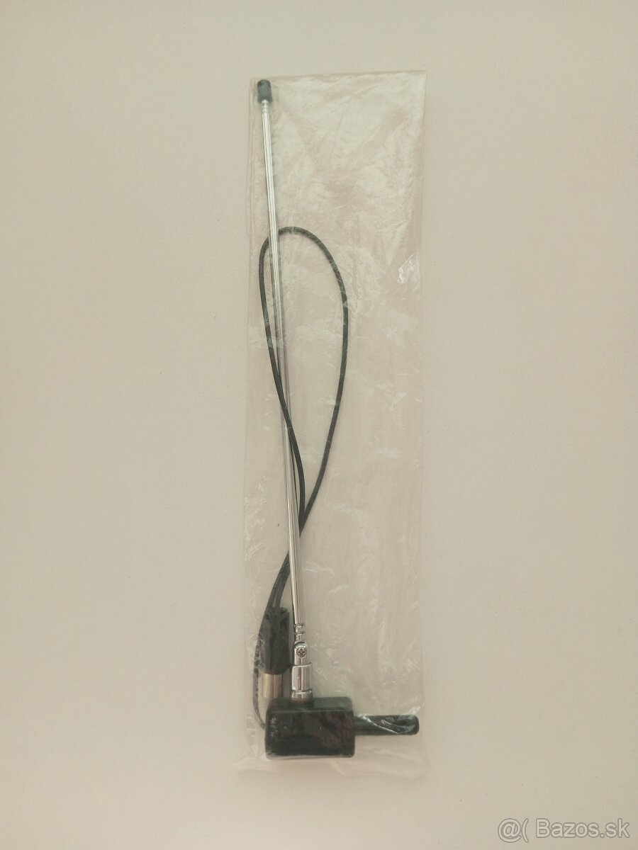 Teleskopická anténa.