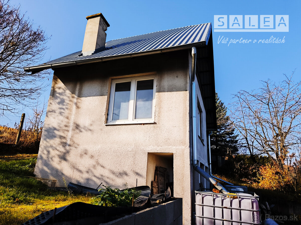 Záhradná chata s pozemkom v meste Vrbové o výmere 400m2.