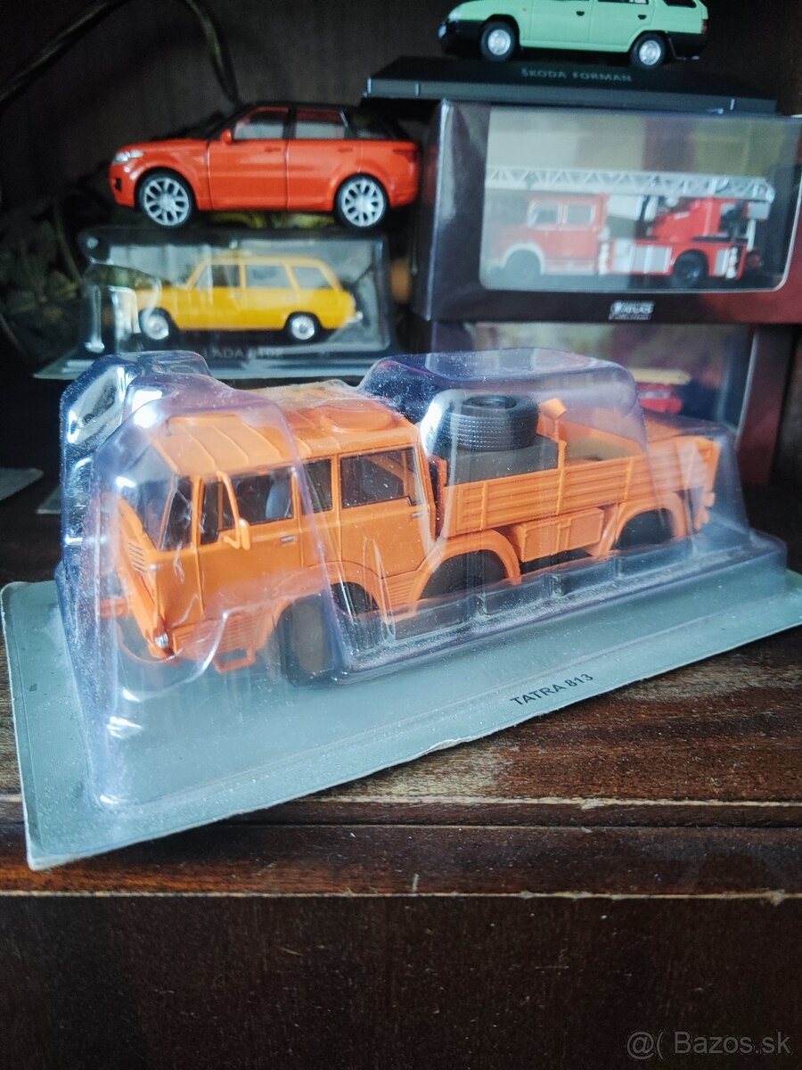 Tatra 813