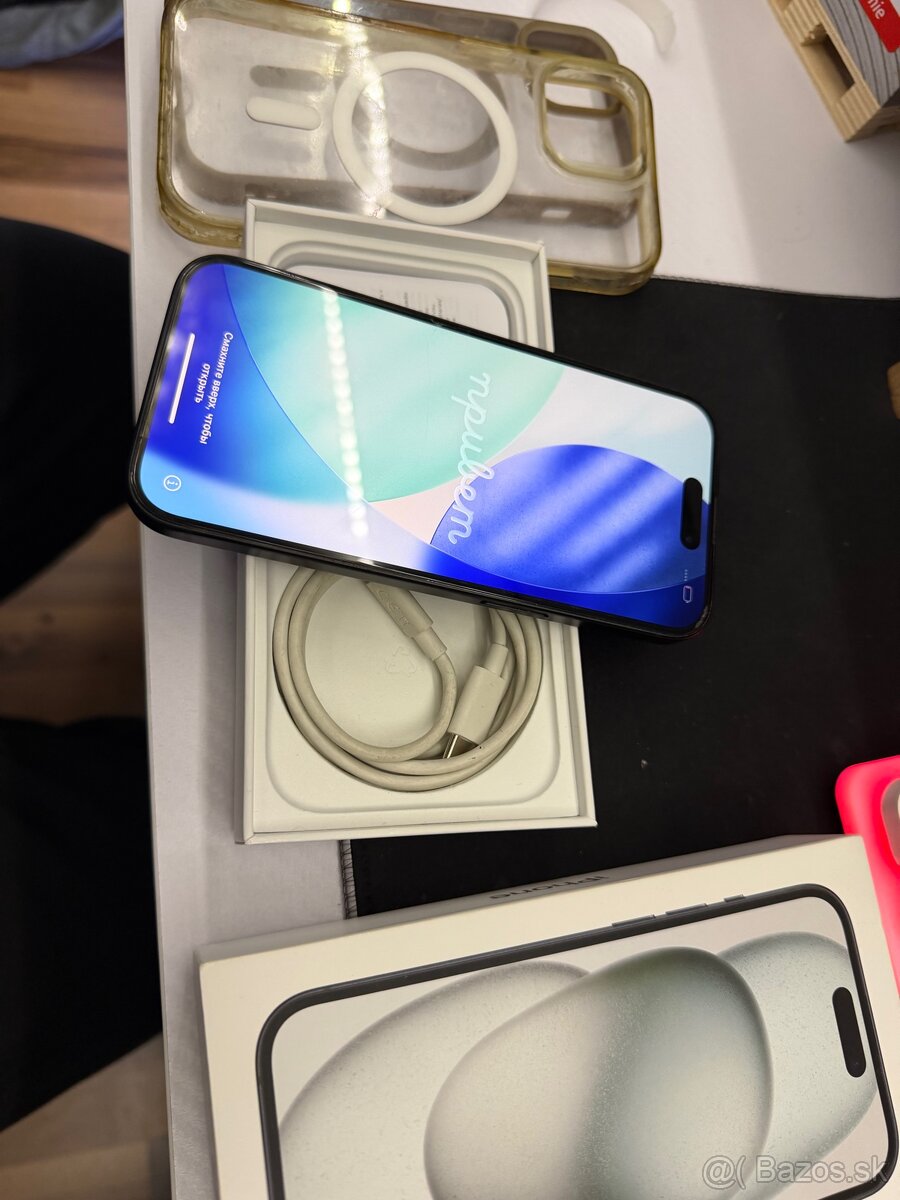 iPhone 15 256GB black