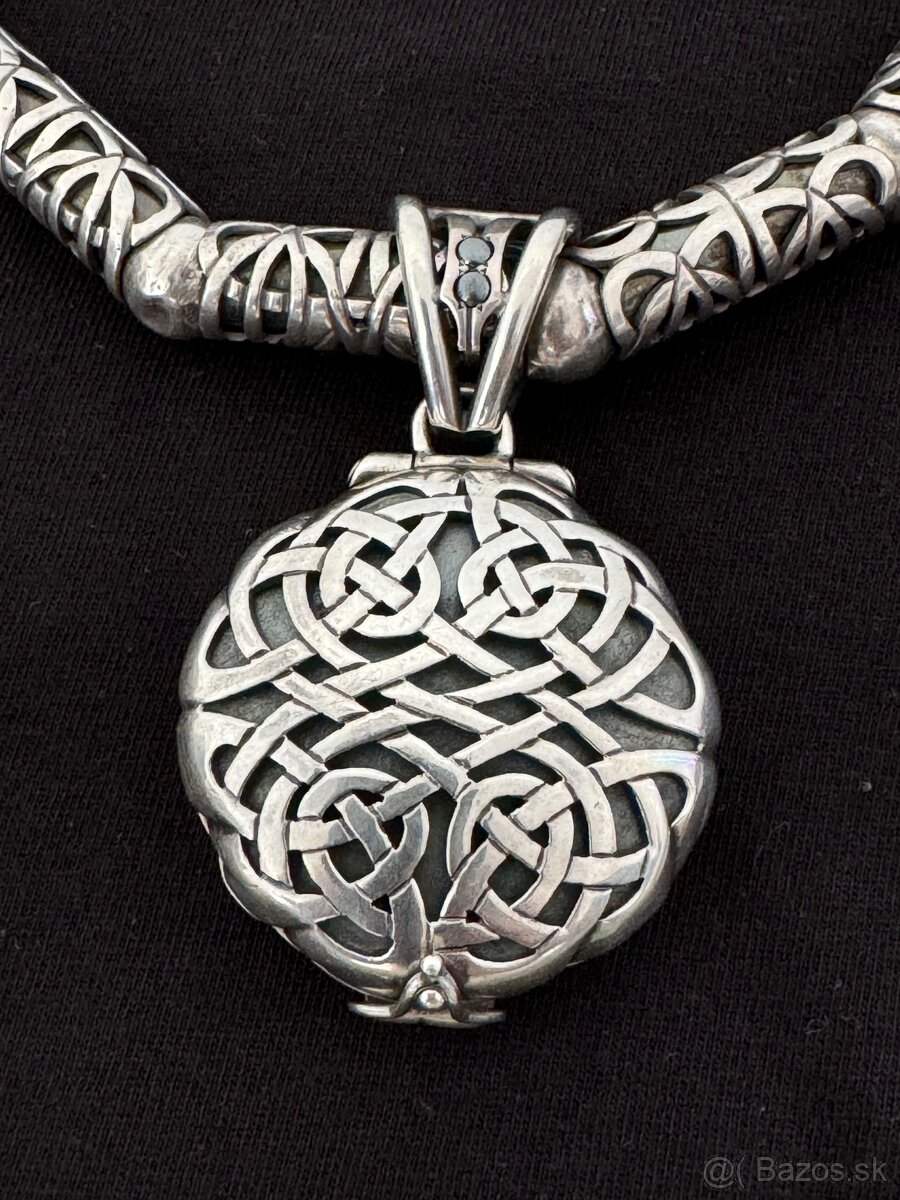 Strieborný náhrdelník s otváracím medailónom, zákaz. výroba