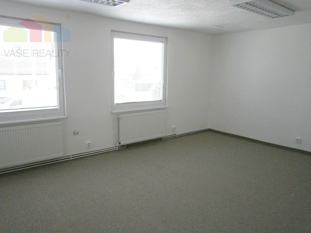 Prenájom kancelárskych priestorov, Vrbovská Cesta, Piešťany