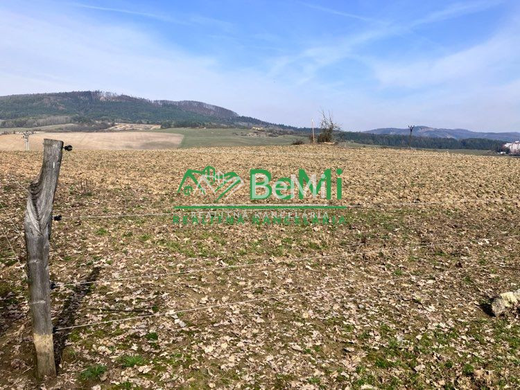 Pozemok Hôrky, okres Žilina, 1440m2 (037-14-JAGAa)