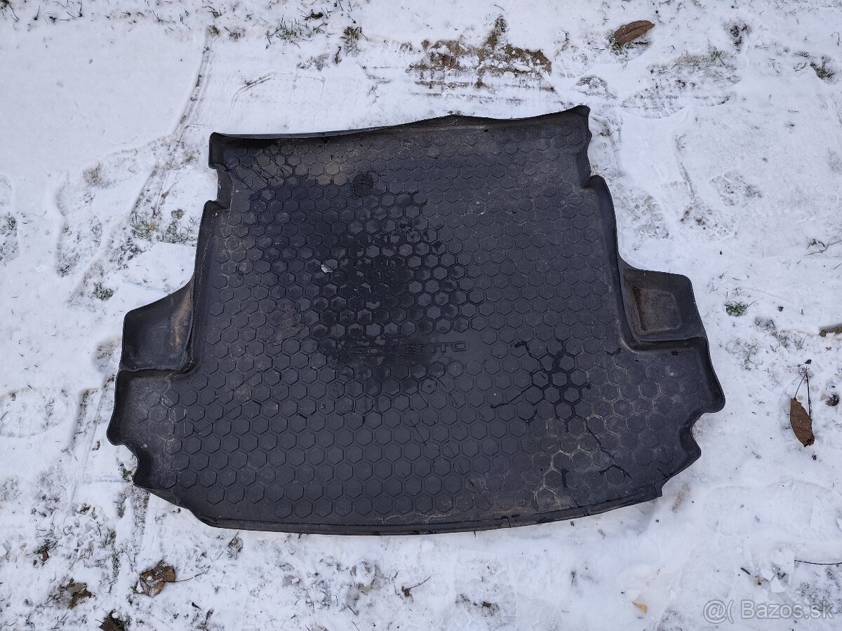 Gumené vaničky do kufra