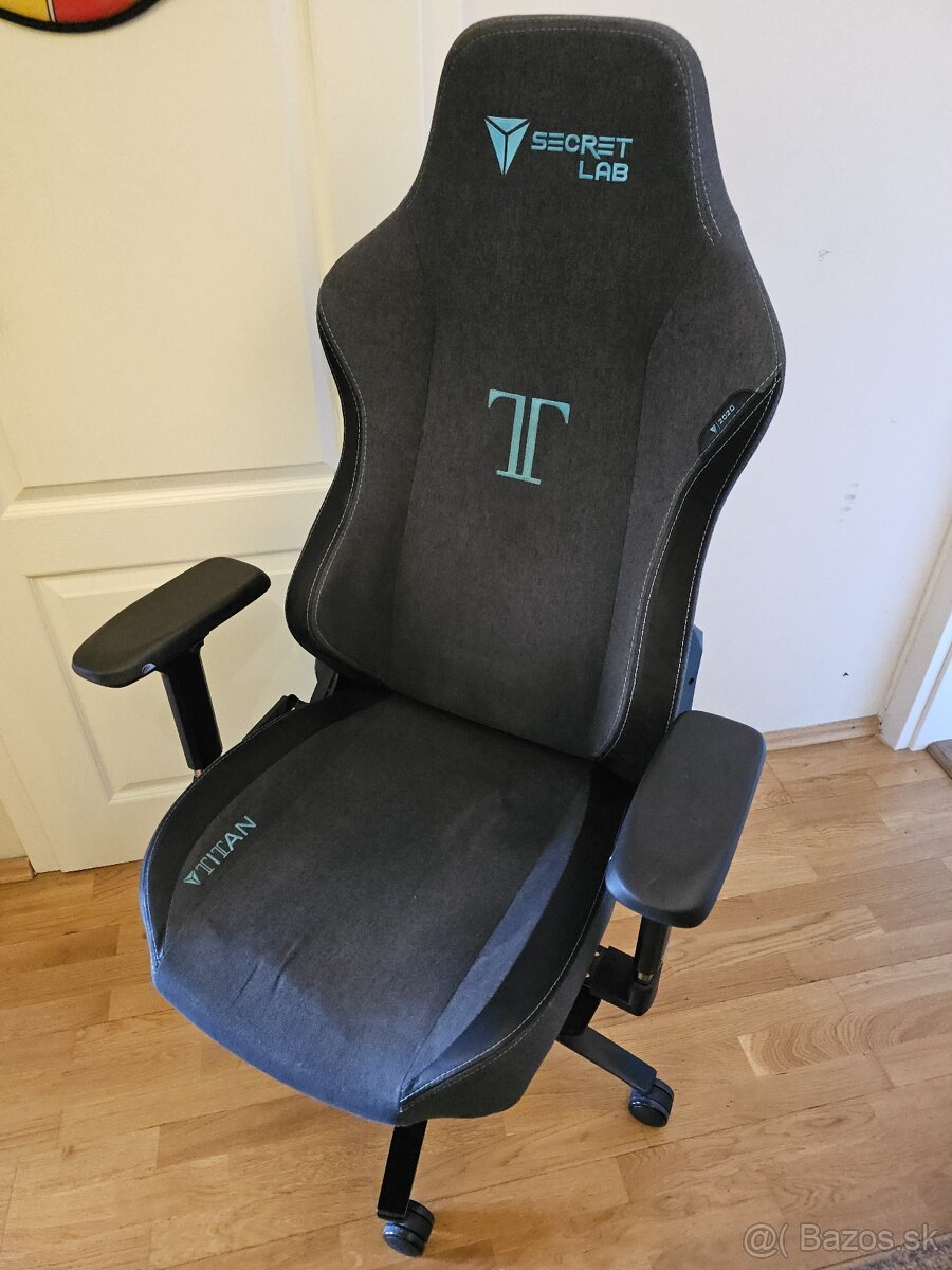 Secretlab Titan 2020