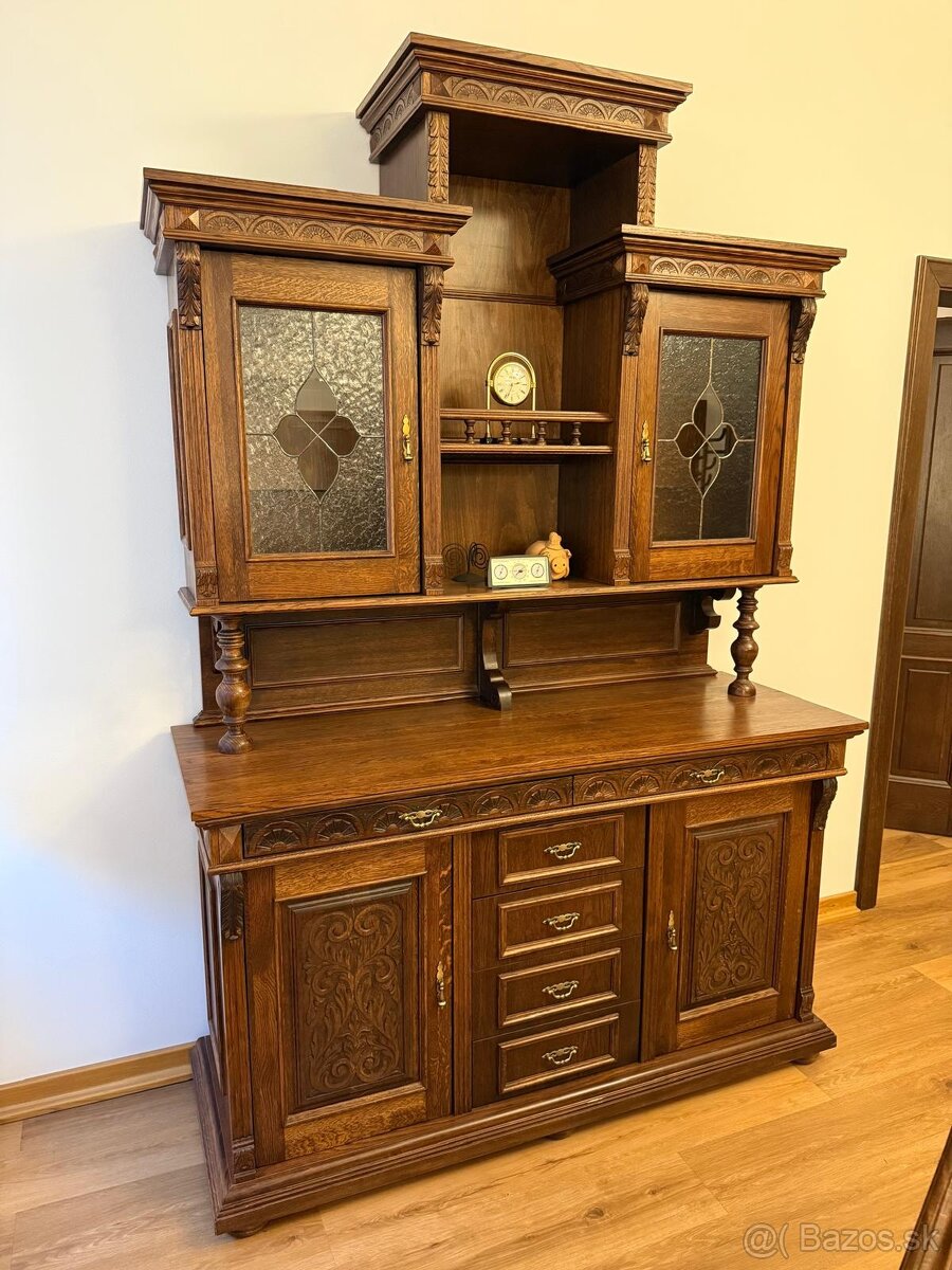 sekretár dub masív