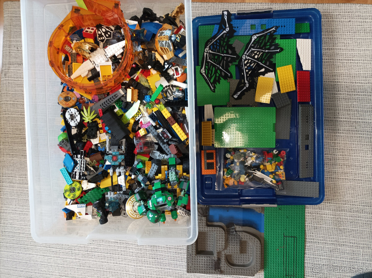 Lego mix 10,8kg + figurky