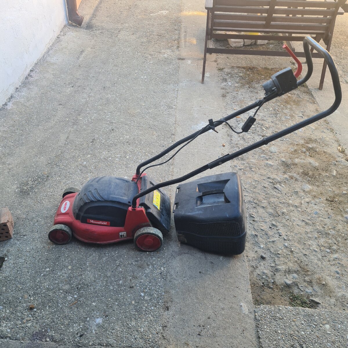 Elektrická kosačka