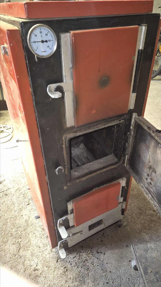 Kotol na tuhe palivo 25 kw