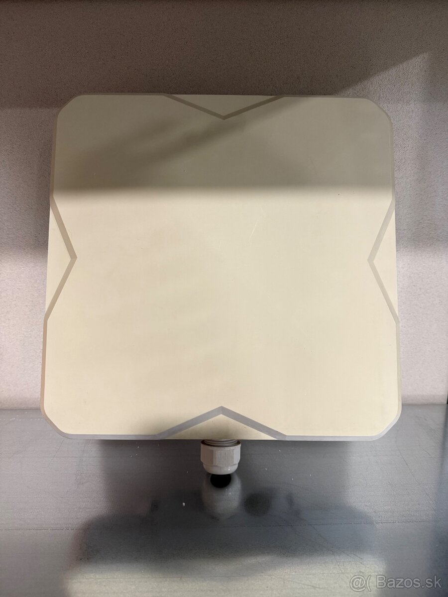 Greenpacket OA335P – outdoor LTE modem / anténa