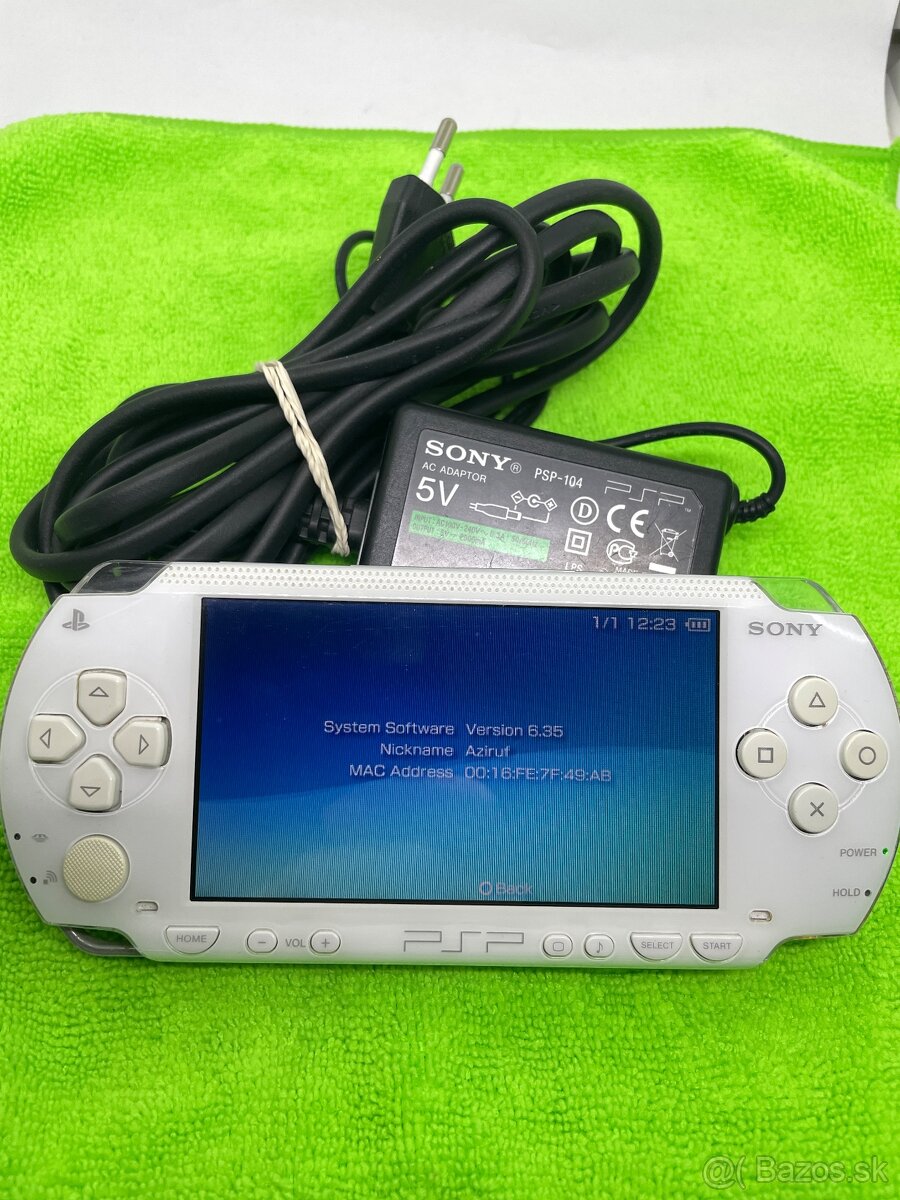 Sony PSP 1004 Playstation Portable WHT.