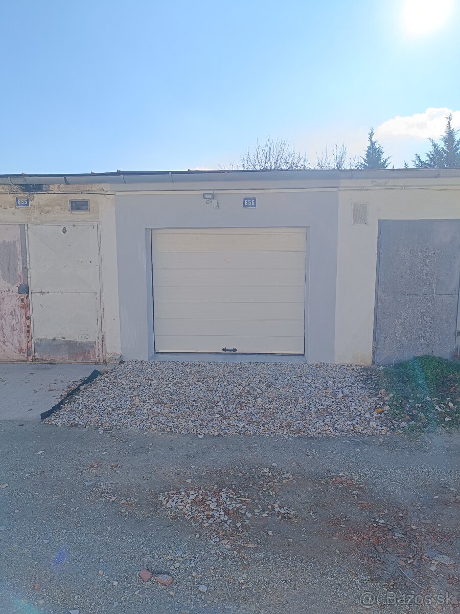 Prenájom garáže pri Viva Parku v Komárne