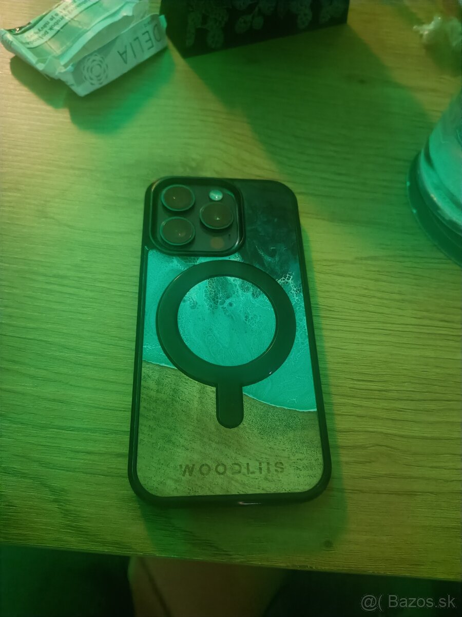 Predám telefón Iphone 15pro 256gb