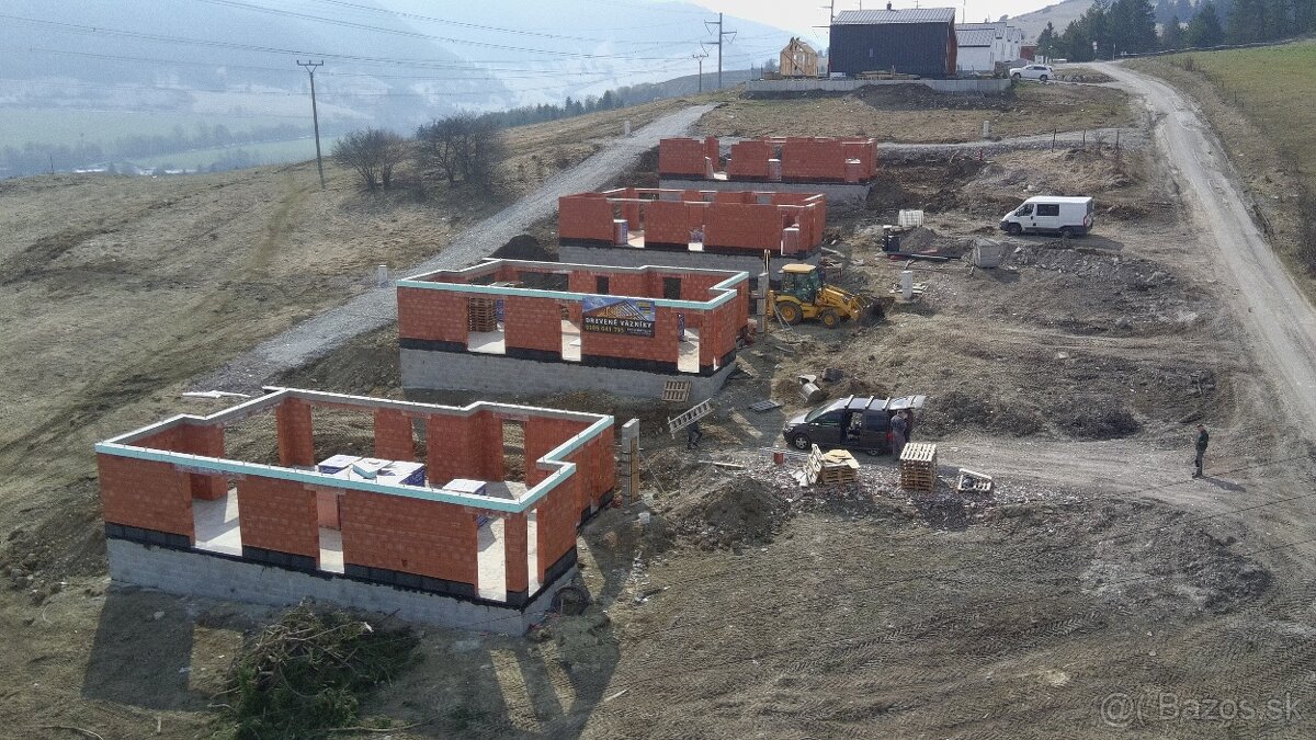 Hľadame murárov a tesárov