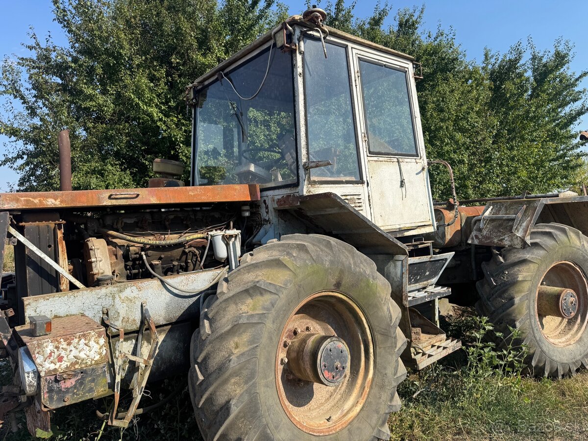Predám motoro do traktor Škoda 180