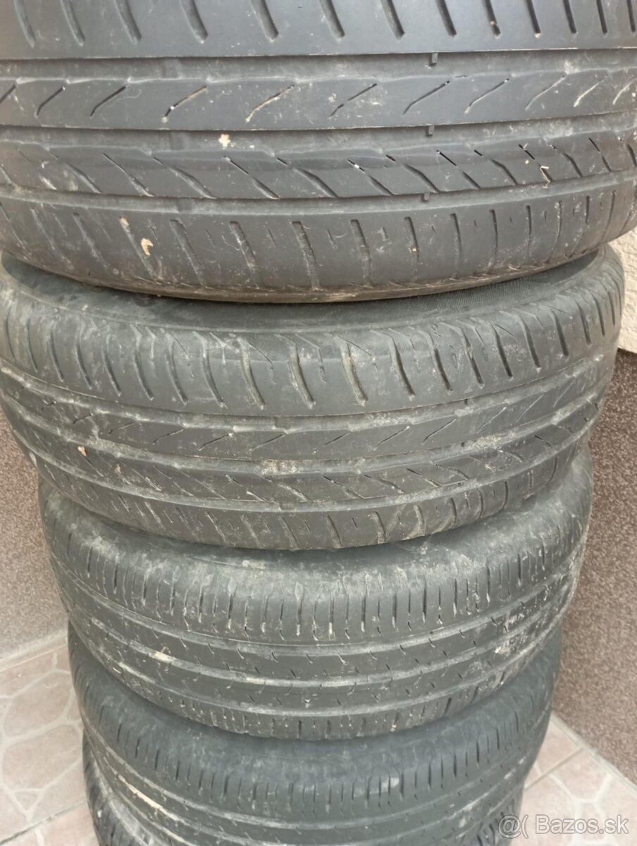 Predám letné pneumatiky 195/65R15 aj s Alú diskami