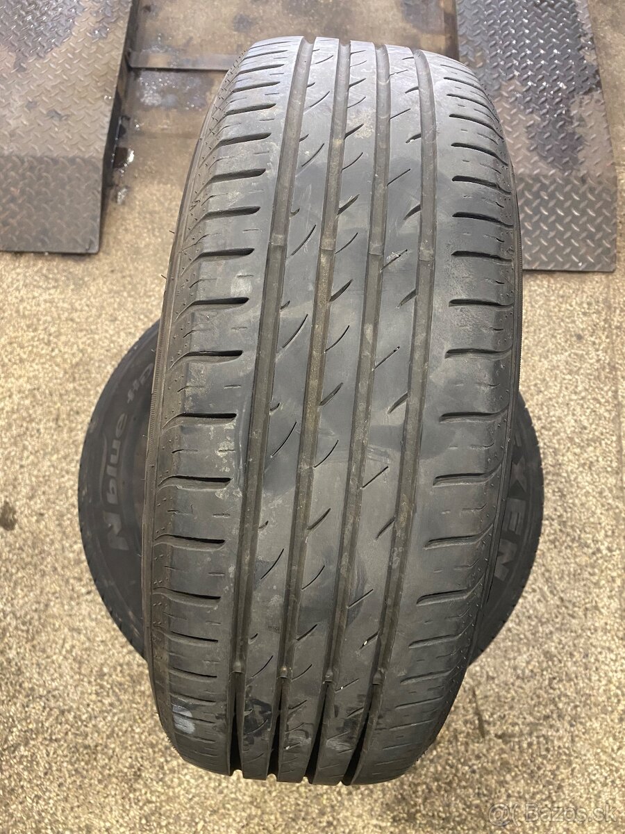 225/60 R17 Nexen