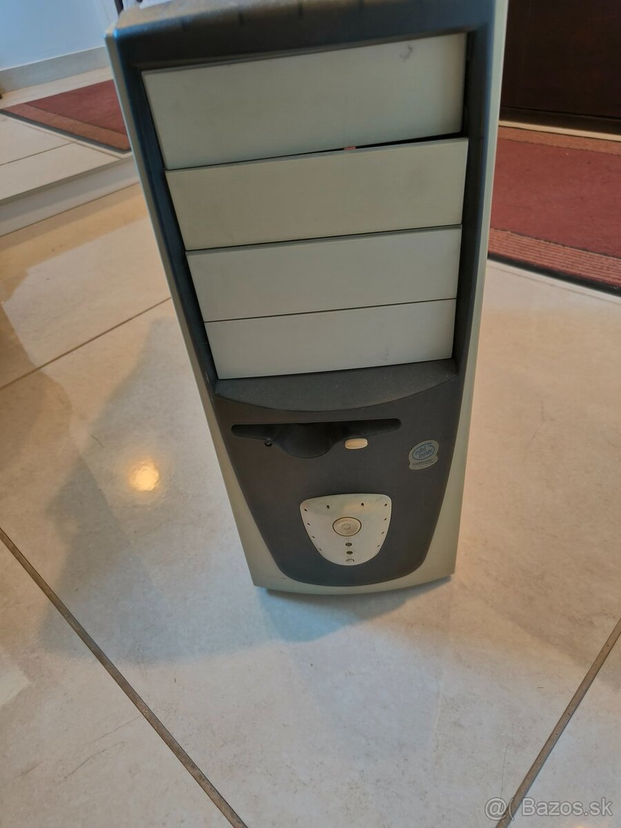 domáci PC, INTEL 3.3GH, 8GB RAM, 120GB SSD, GTX 1070, WIN 10
