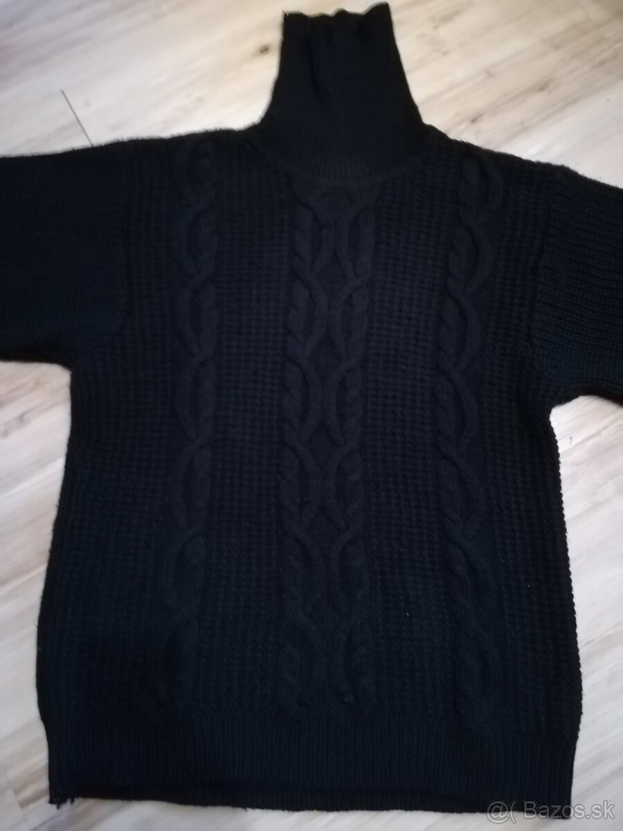 Teplý pletený rolák