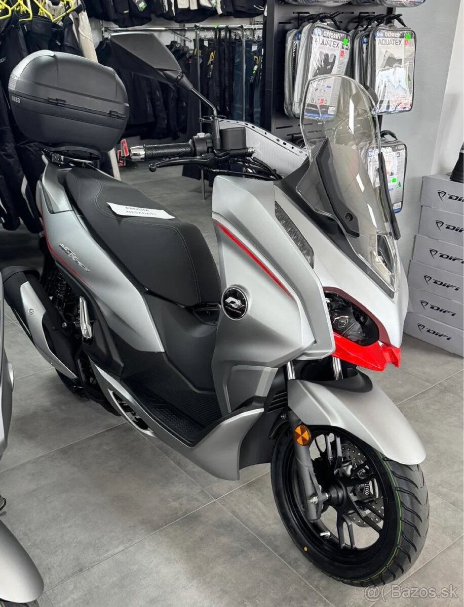 QJ Motor MTX 125