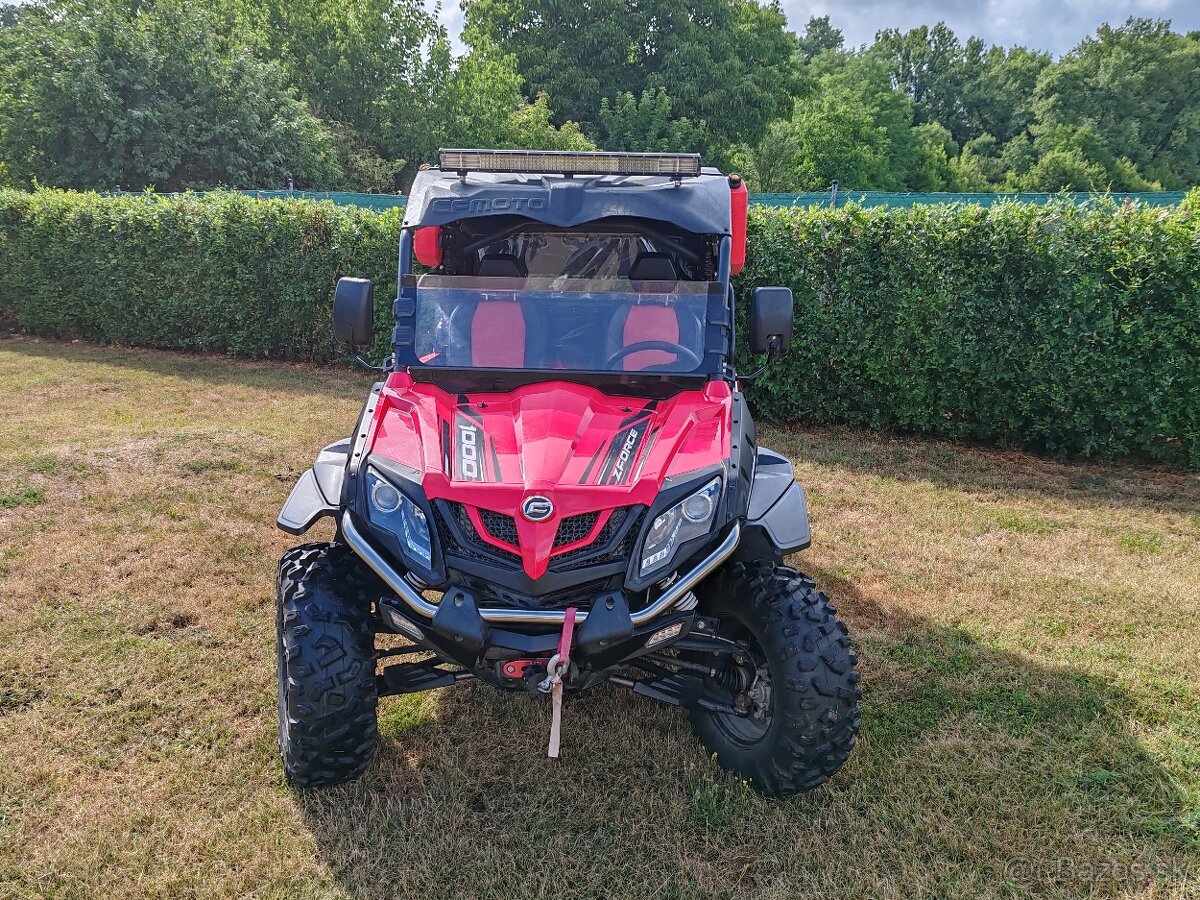 CF Moto Zforce 1000 bugina, buggy