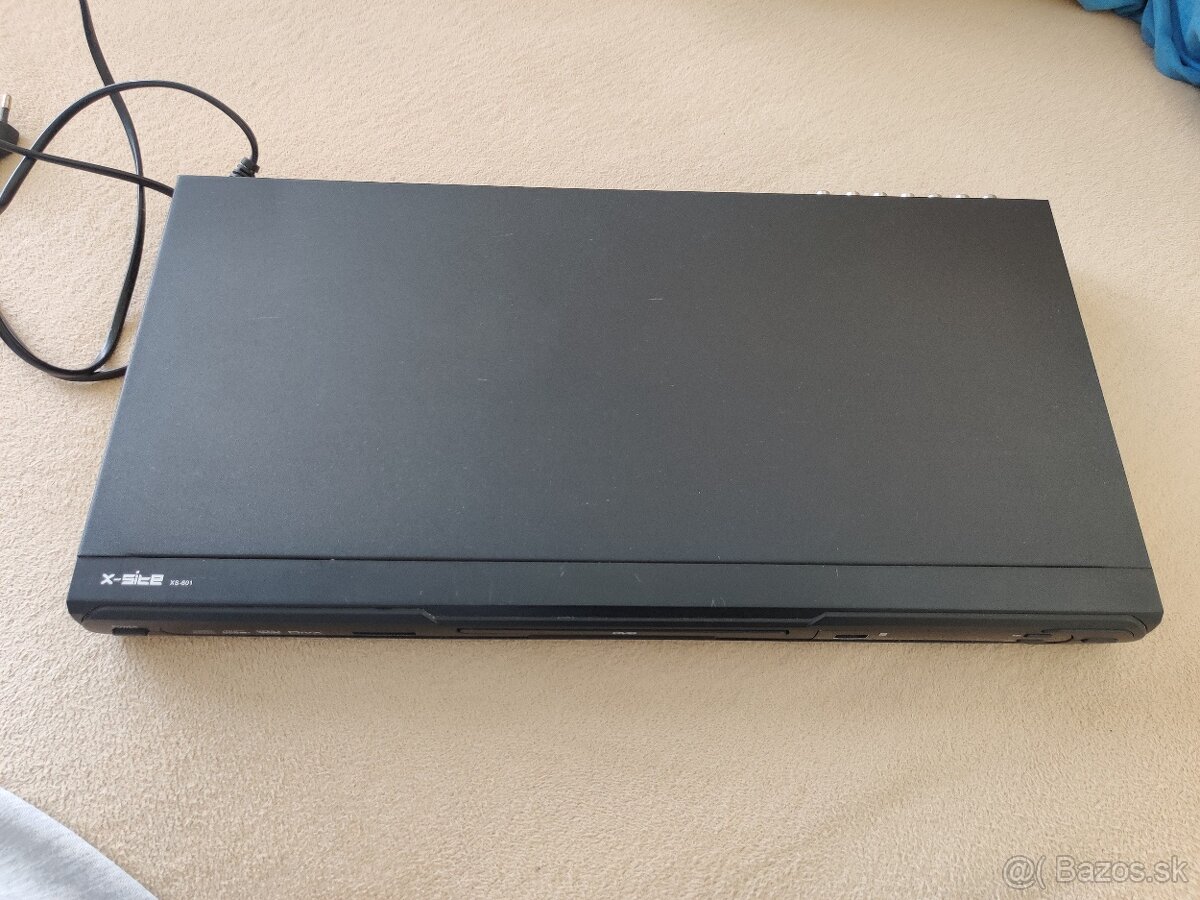 Predám DVD, prehrávač X-Site XS-601 + 90ks cd a dvd.