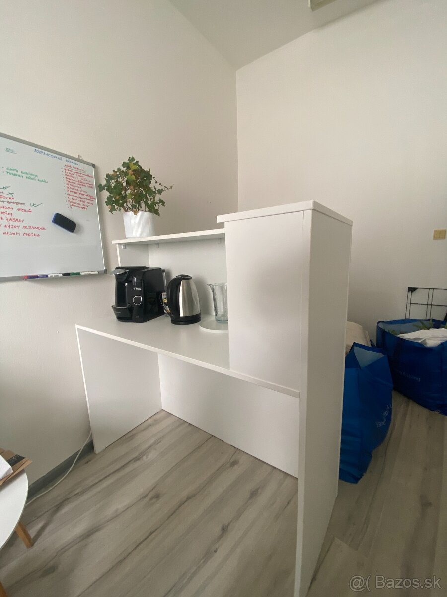 Recepčný pult