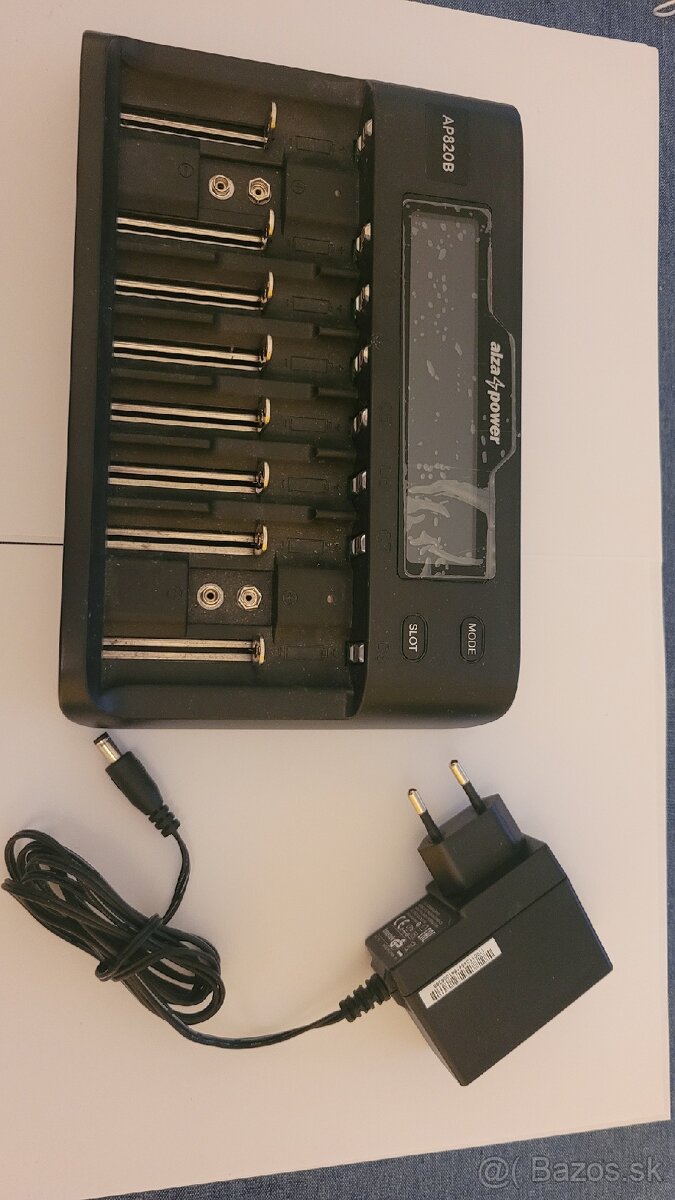 Predám Alza novu Nabíjačku Batérií iba Blava iba Cash