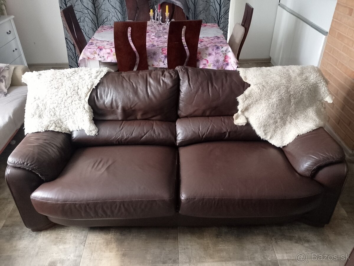 Gauč , stoličky 6 ks