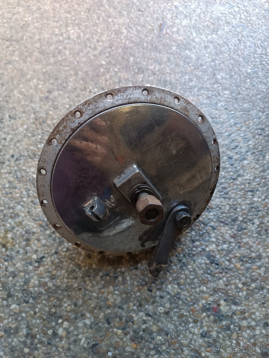 Predám stredy kolies Jawa ČZ 125/150 351 352