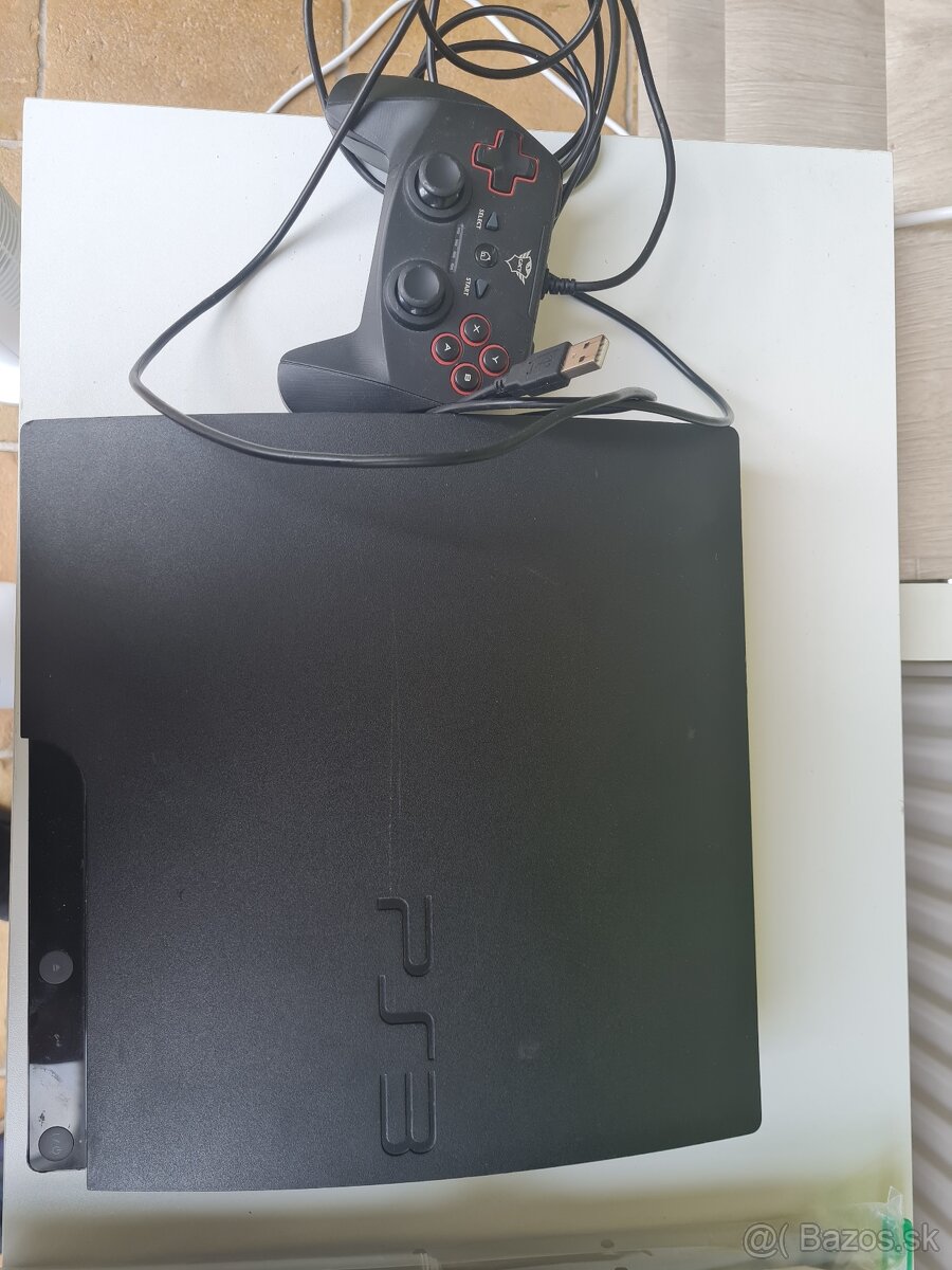 Predám nefunkčné ps 3 s ovladačom