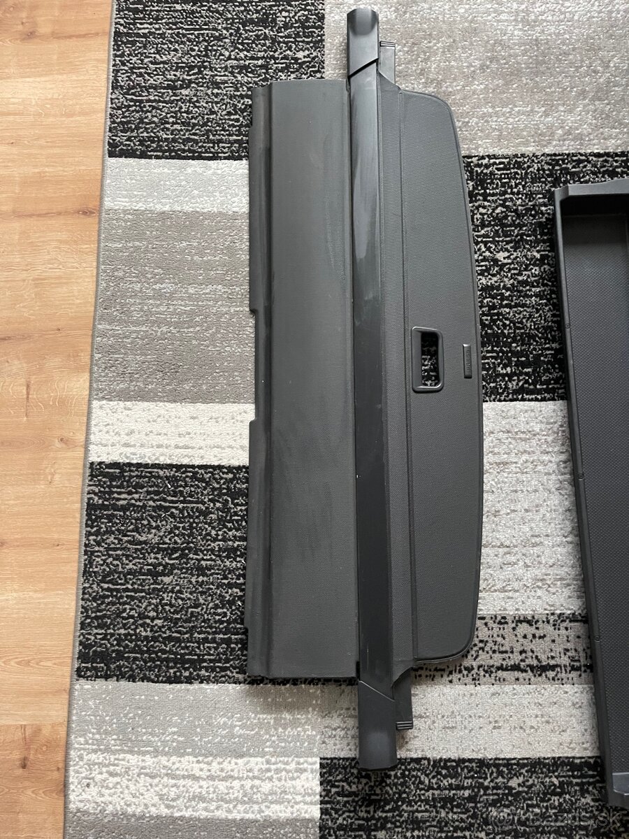 Škoda Octavia 2 Combi roleta